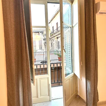 Ferienwohnung A Un Passo Dal Massimo 2 Palermo Exterior foto