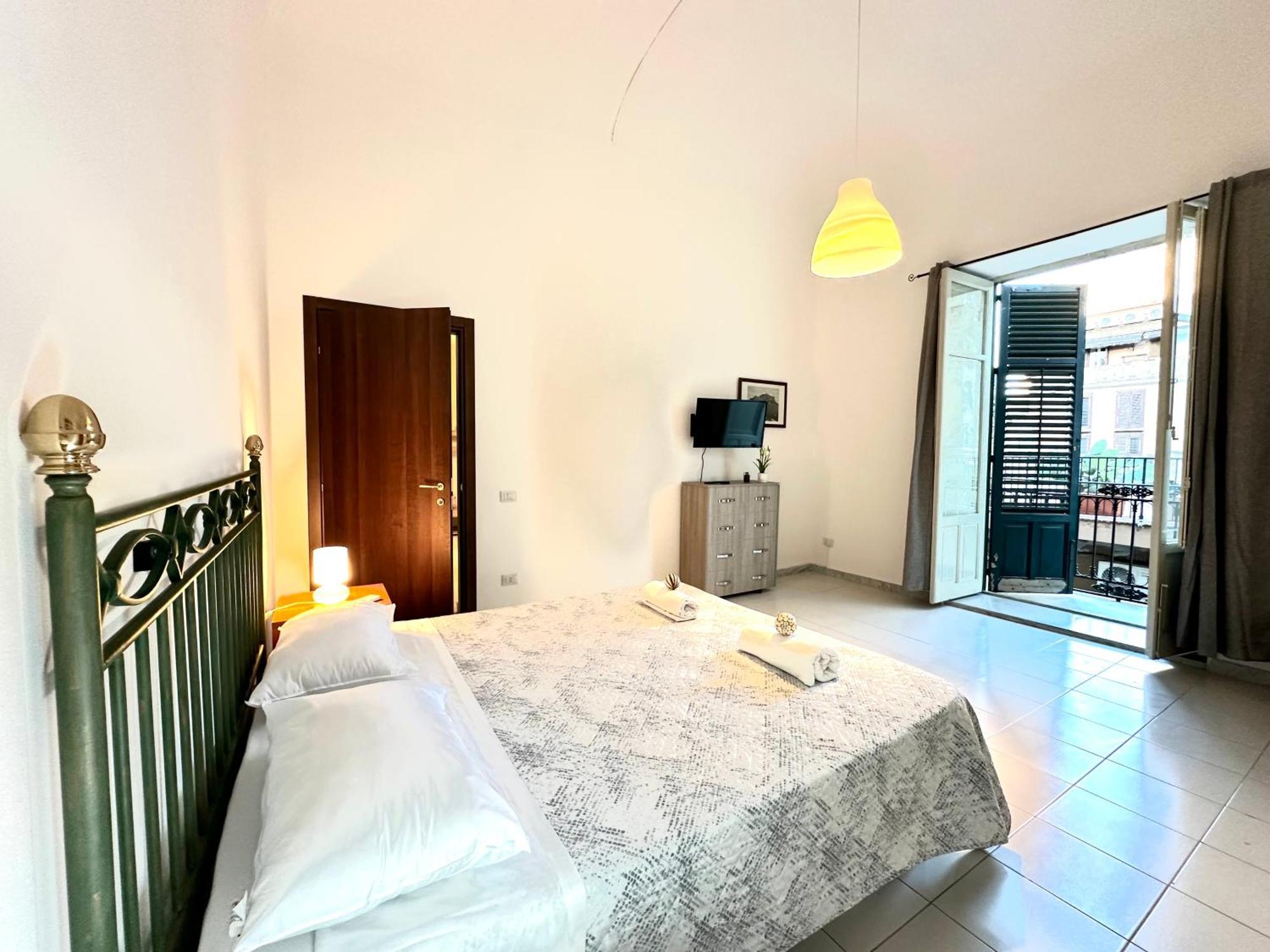 Apartment A Un Passo Dal Massimo 2 *